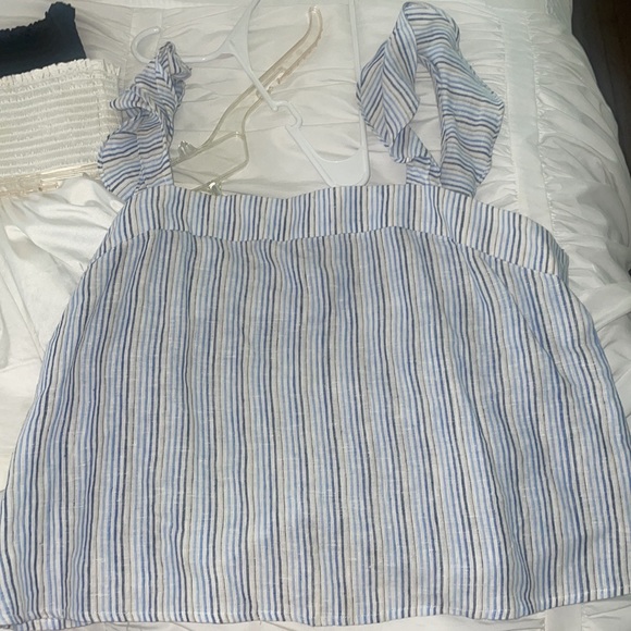 Line & Dot Agatha Ruffled Top - Picture 2 of 2